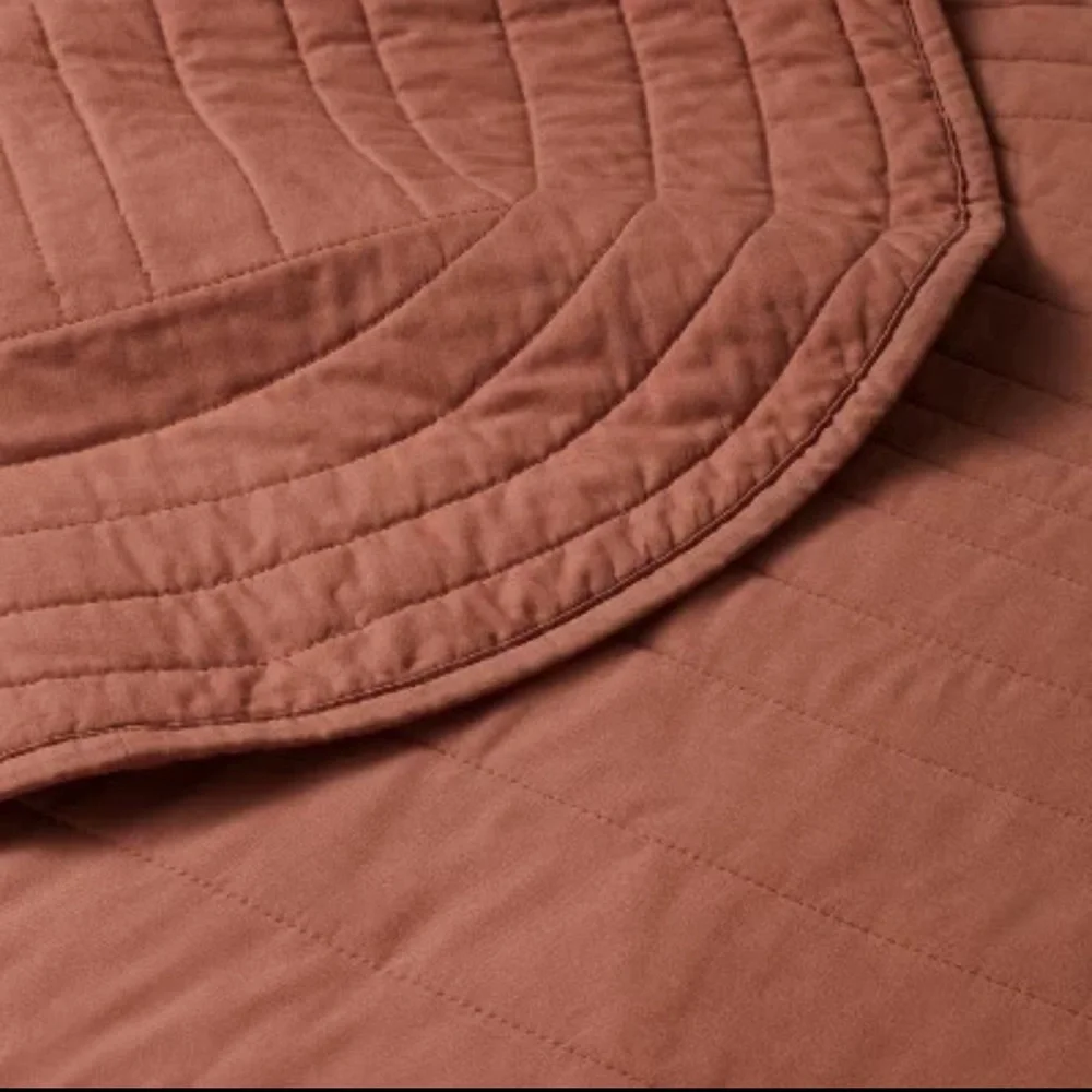 Twin/Twin Extra Long Jungalow Scalloped Edge Quilt Light Terracotta